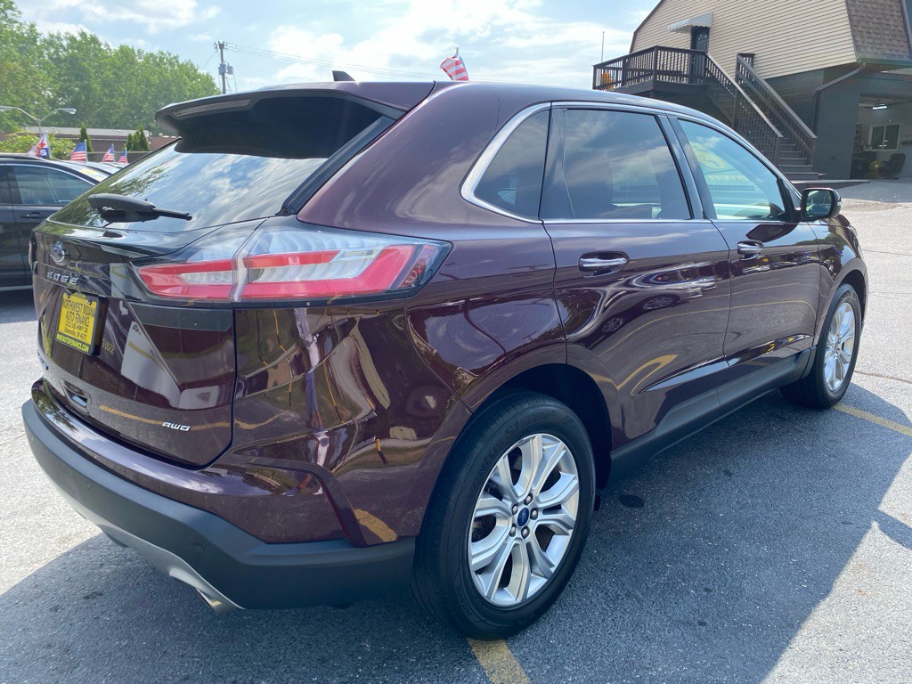 2022 Ford Edge Image 6