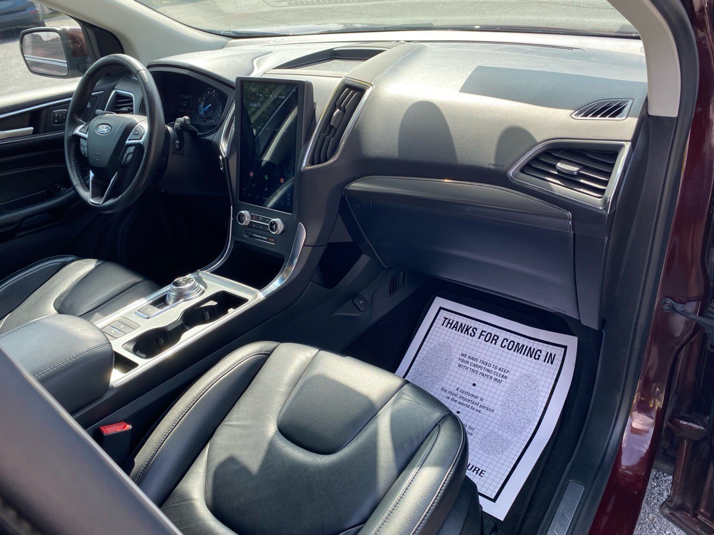 2022 Ford Edge Image 8