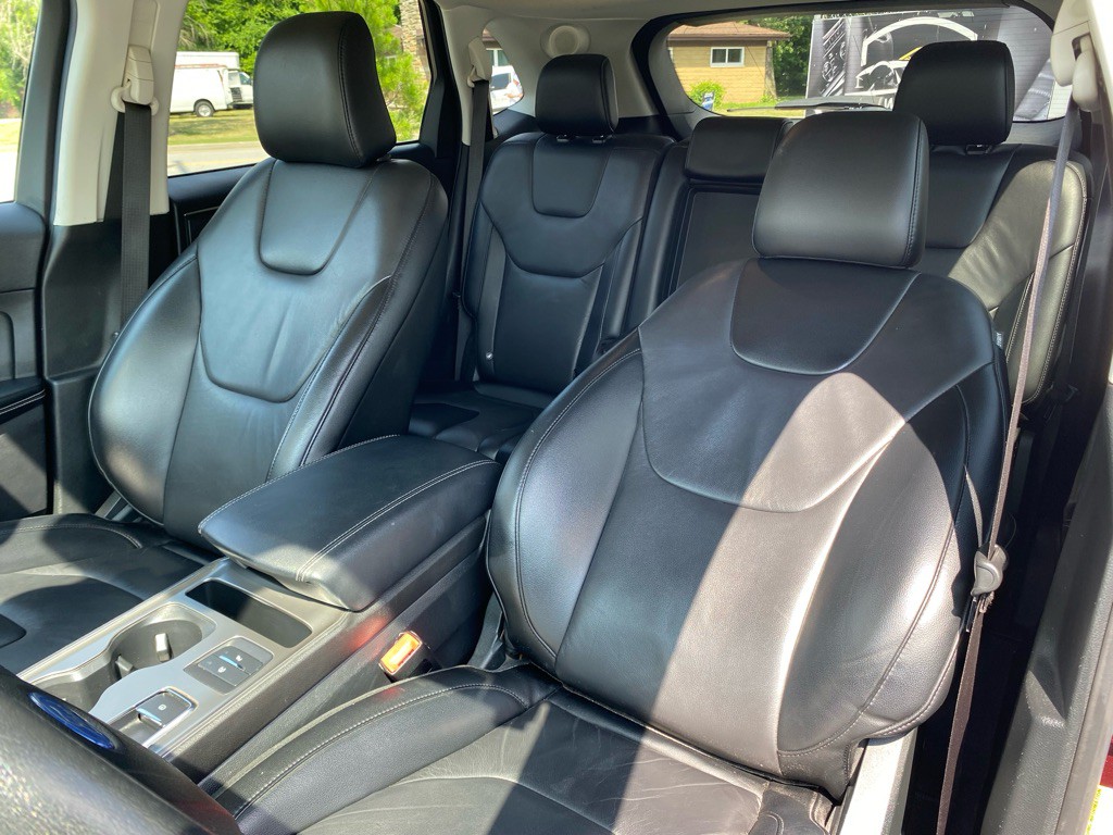 2022 Ford Edge Image 28