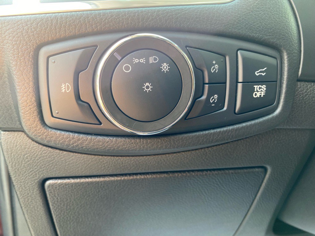 2022 Ford Edge Image 31