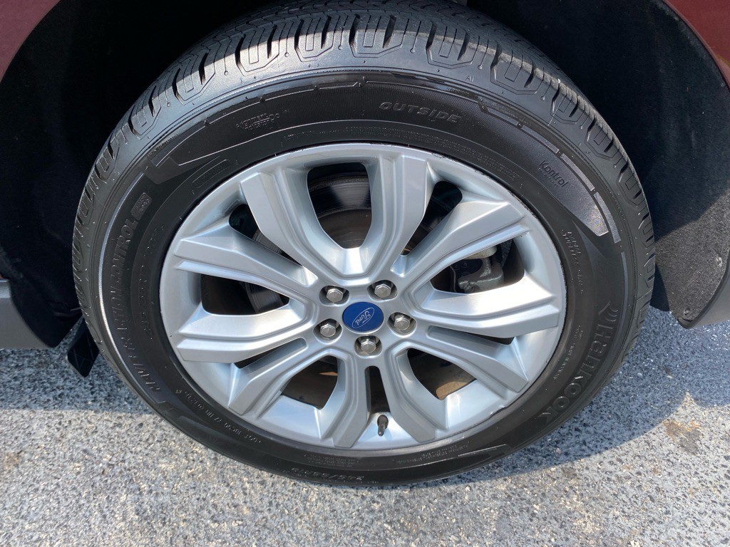 2022 Ford Edge Image 34