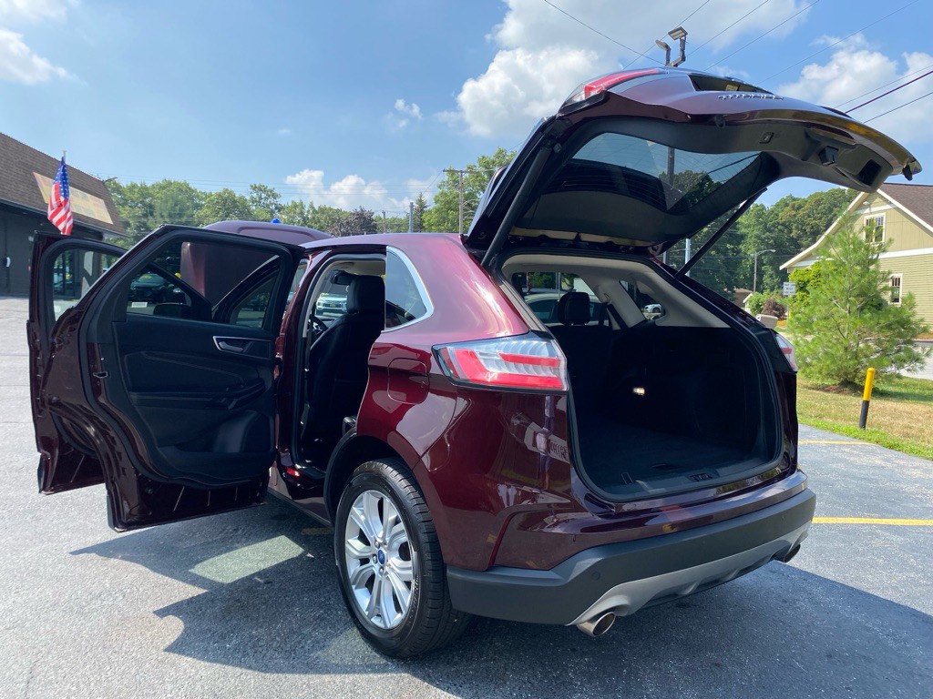 2022 Ford Edge Image 36