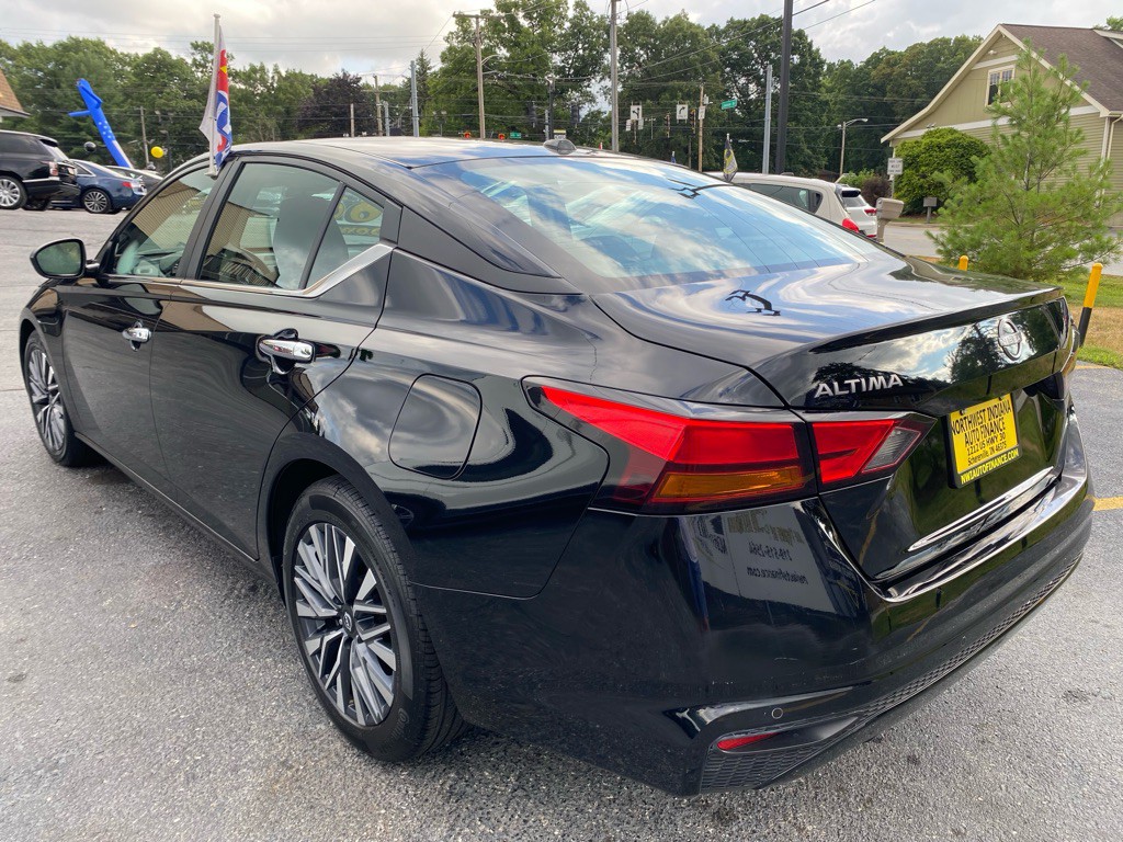 2024 Nissan Altima Image 4