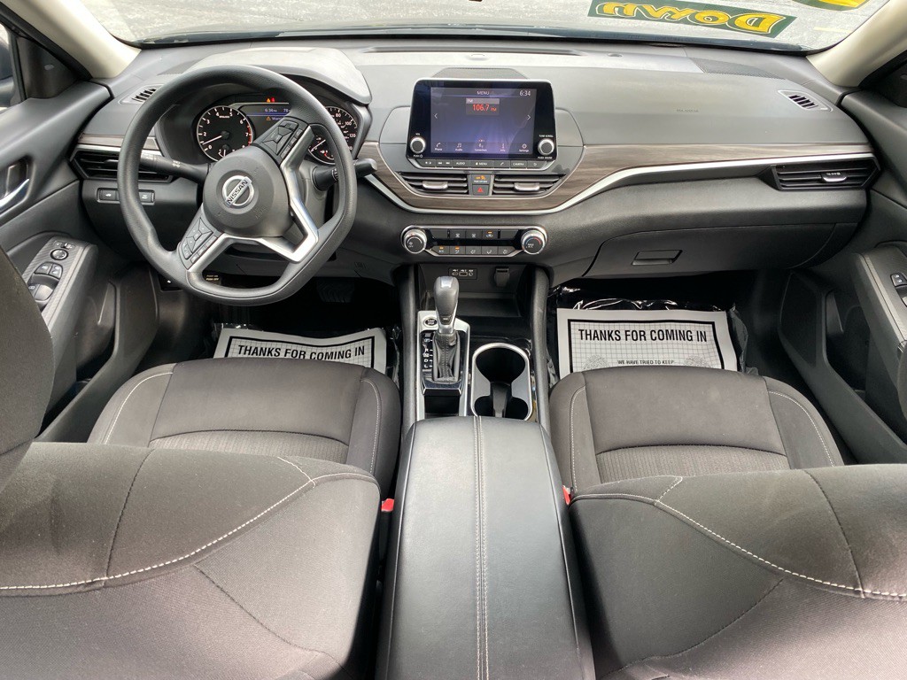 2024 Nissan Altima Image 10
