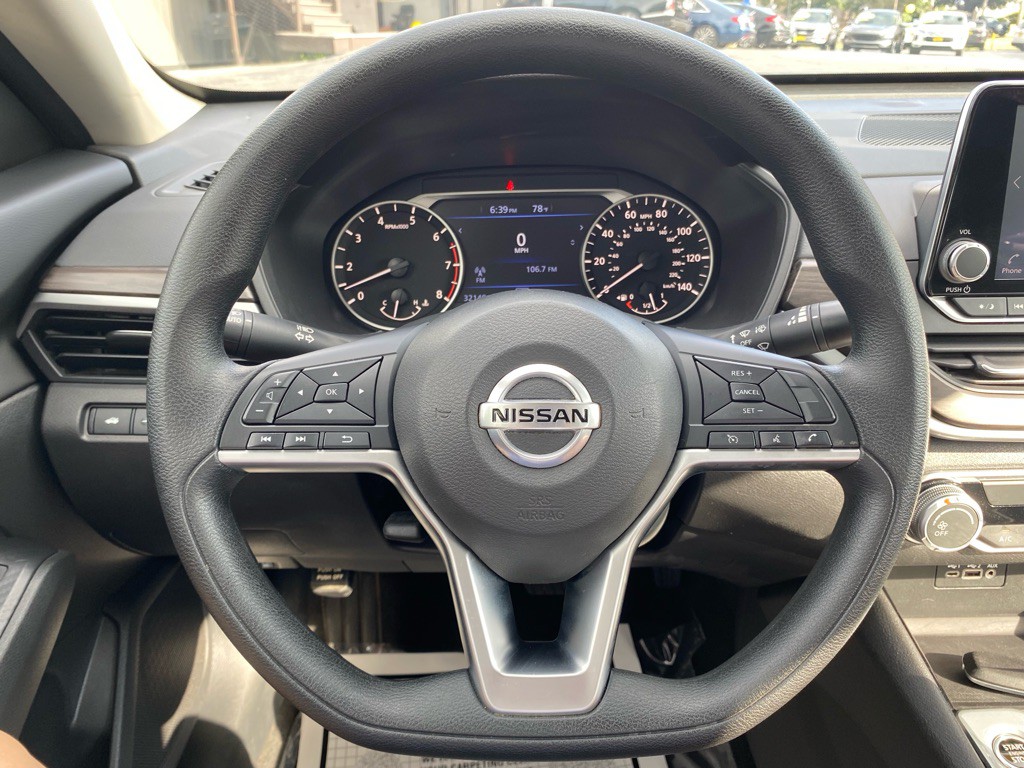 2024 Nissan Altima Image 21