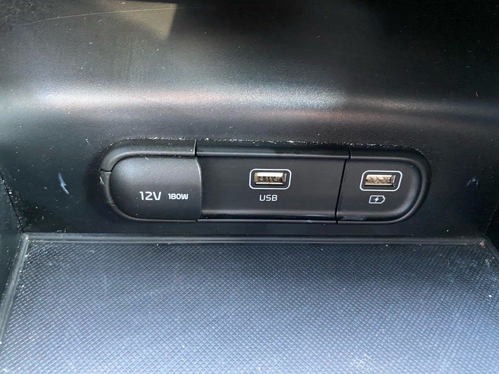2023 Kia K5 Image 19