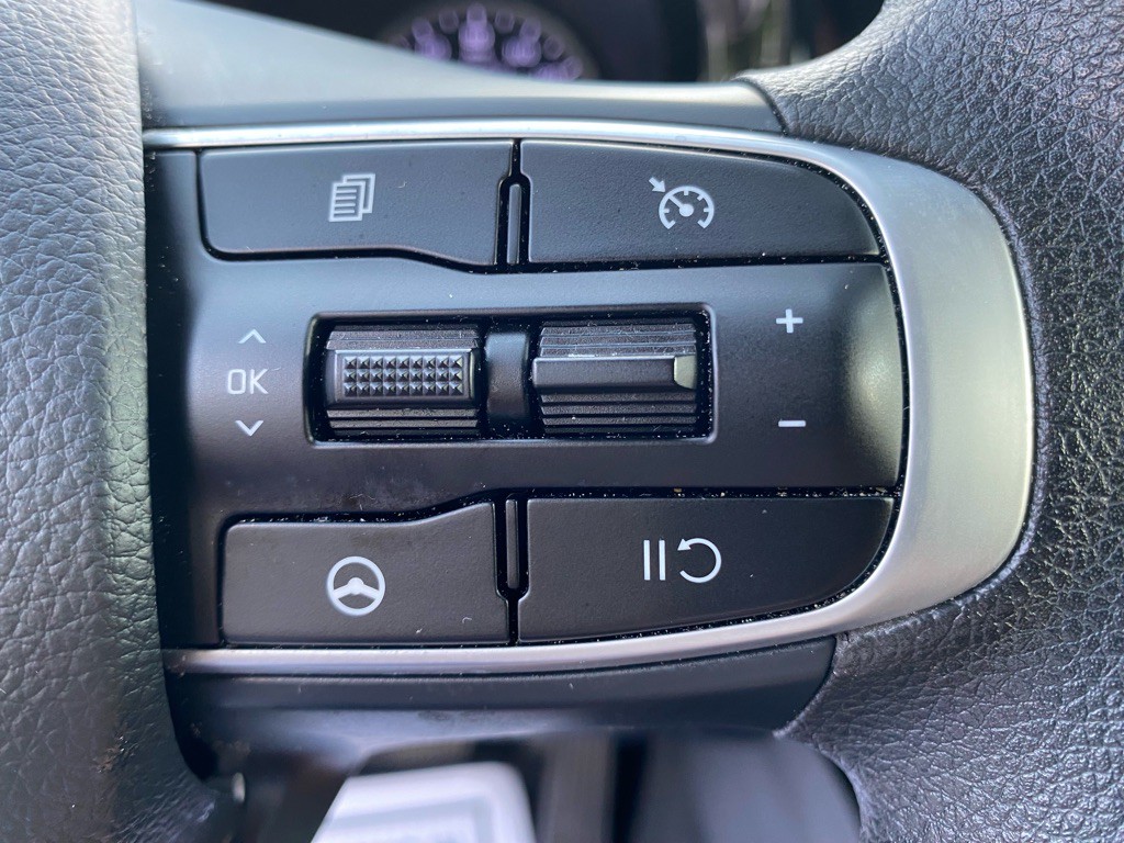 2023 Kia K5 Image 22