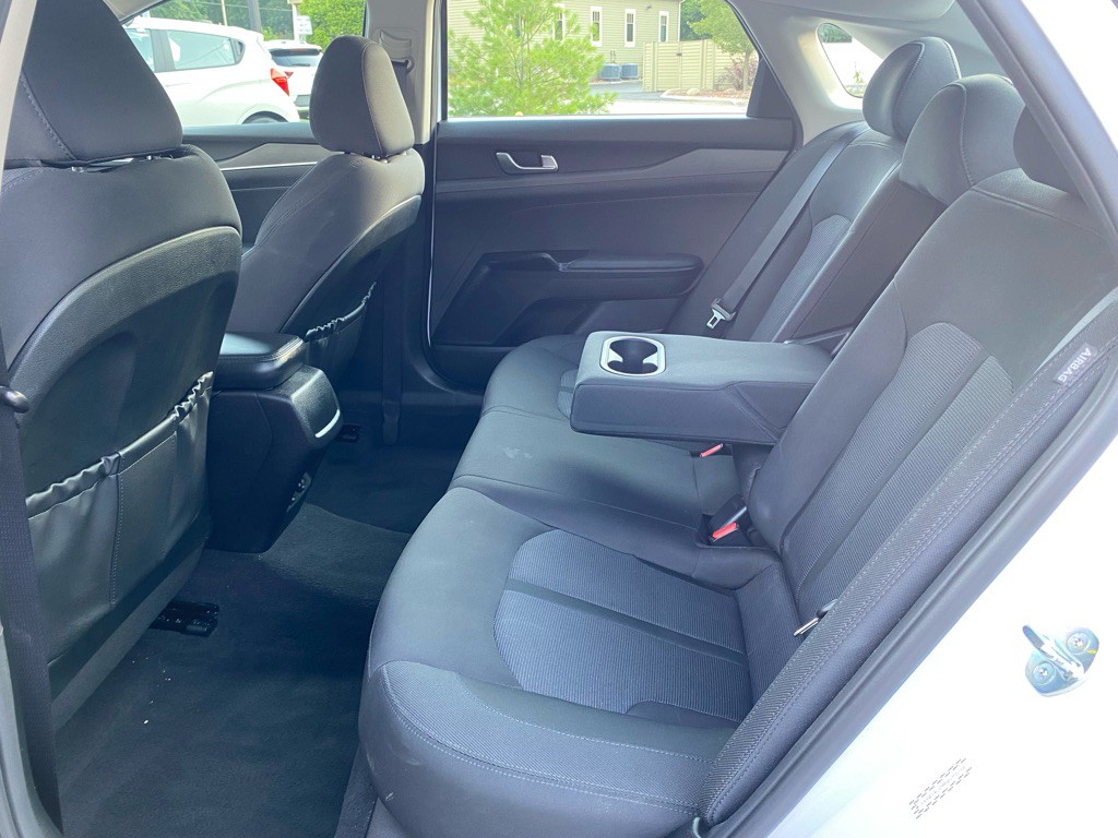 2023 Kia K5 Image 29