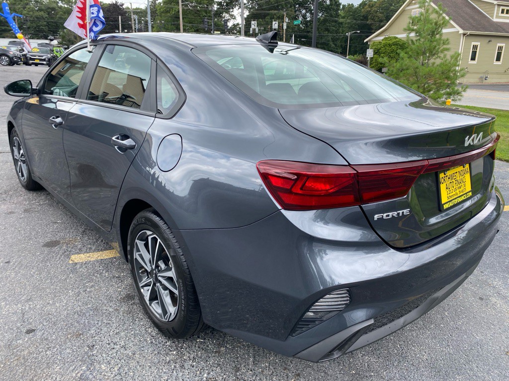 2024 Kia Forte Image 4