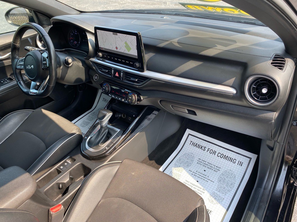 2022 Kia Forte Image 8