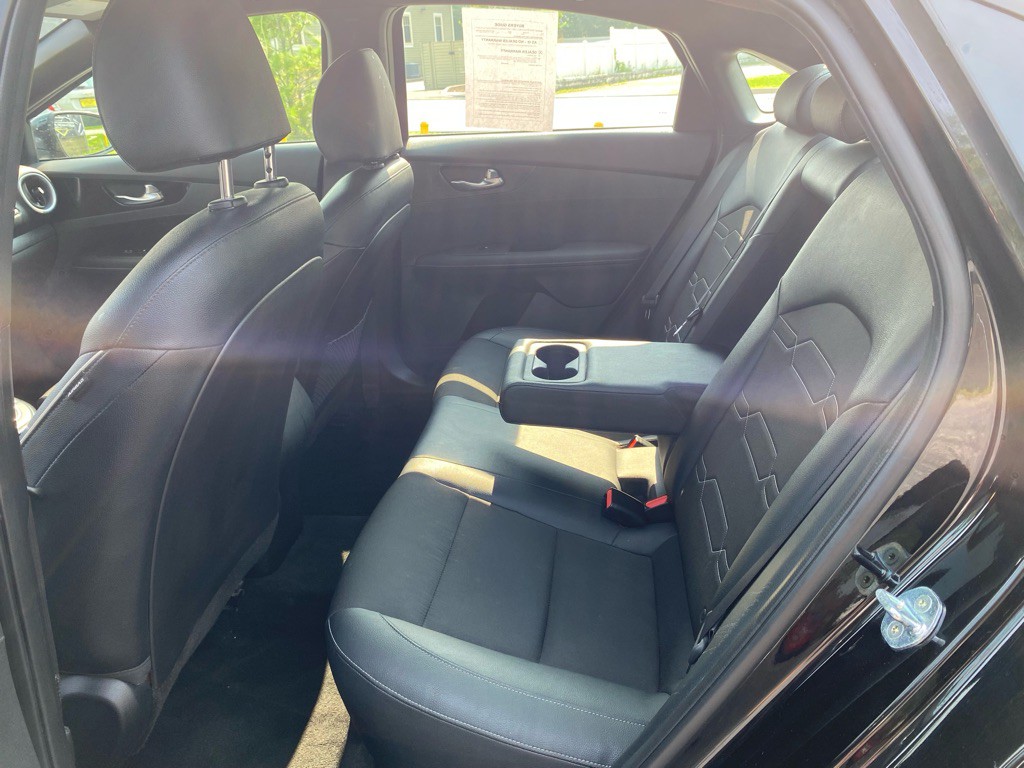 2022 Kia Forte Image 29