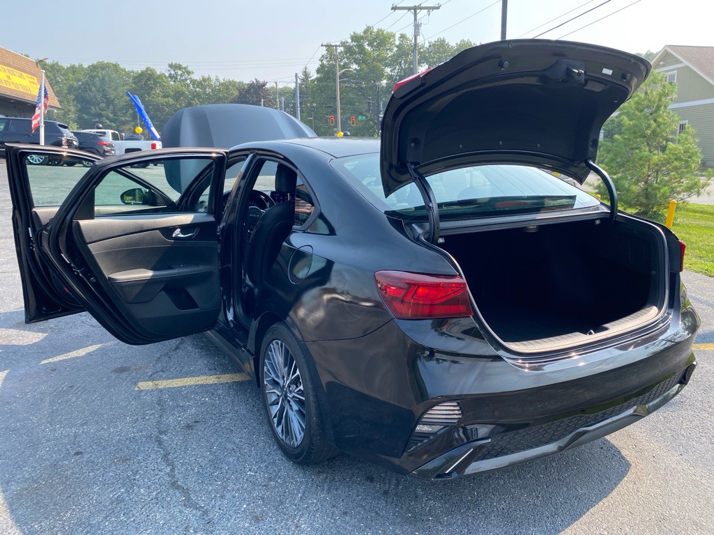 2022 Kia Forte Image 35