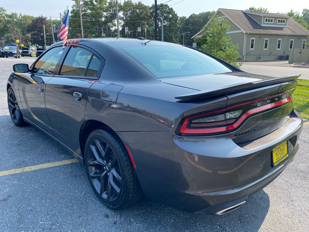 2021 Dodge Charger Image 4
