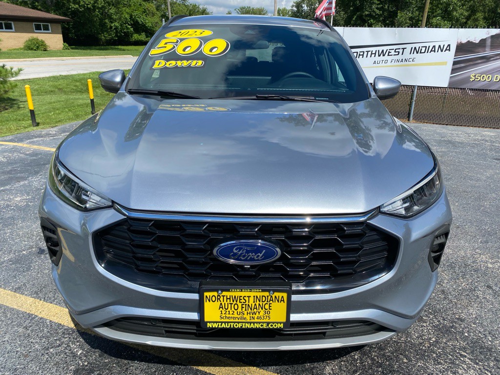 2023 Ford Escape Image 2