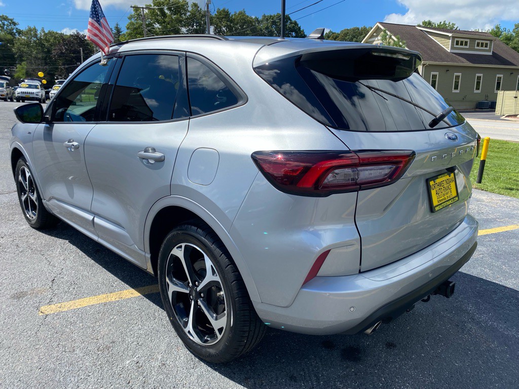 2023 Ford Escape Image 4