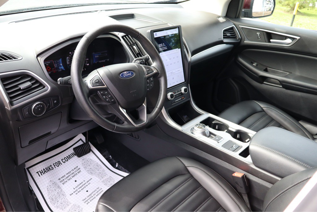 2022 Ford Edge Image 14
