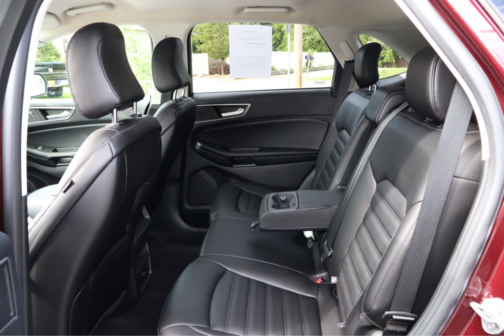 2022 Ford Edge Image 25