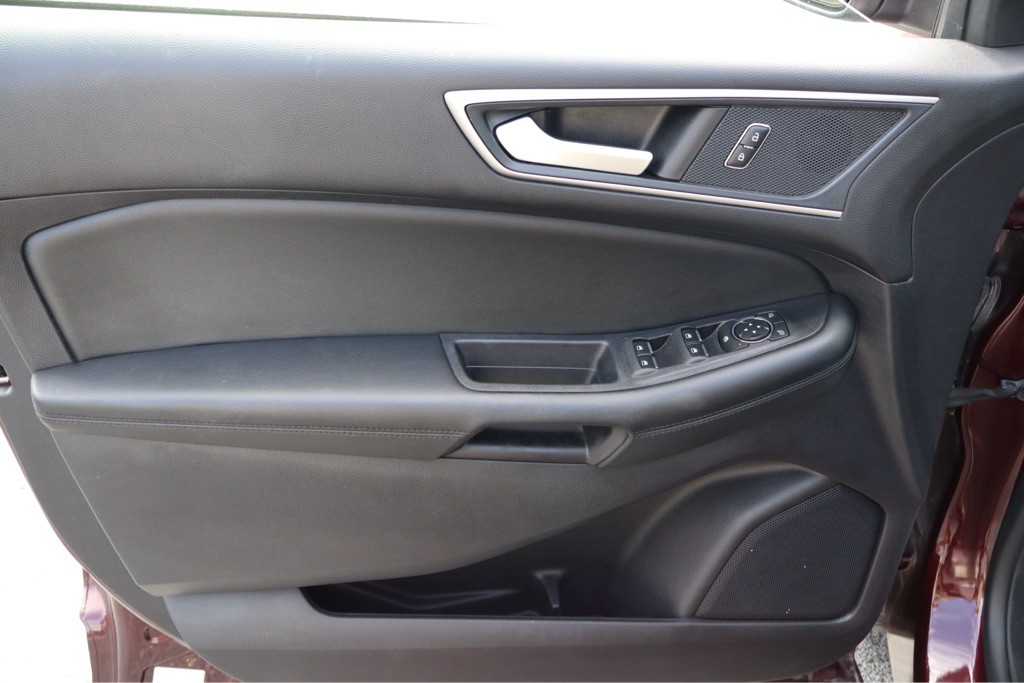 2022 Ford Edge Image 28