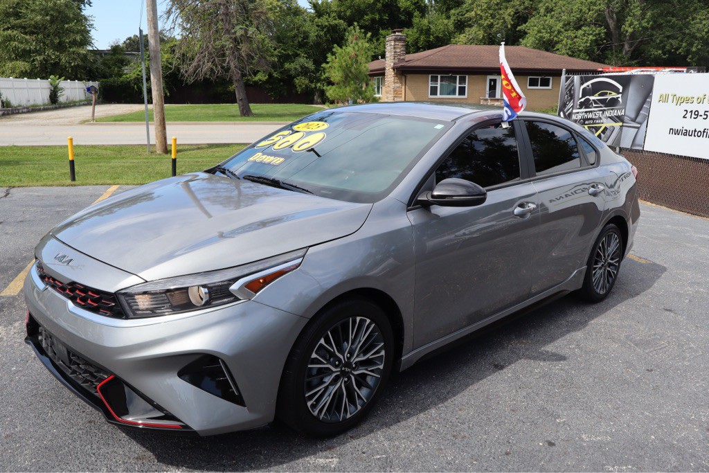 2023 Kia Forte Image 3