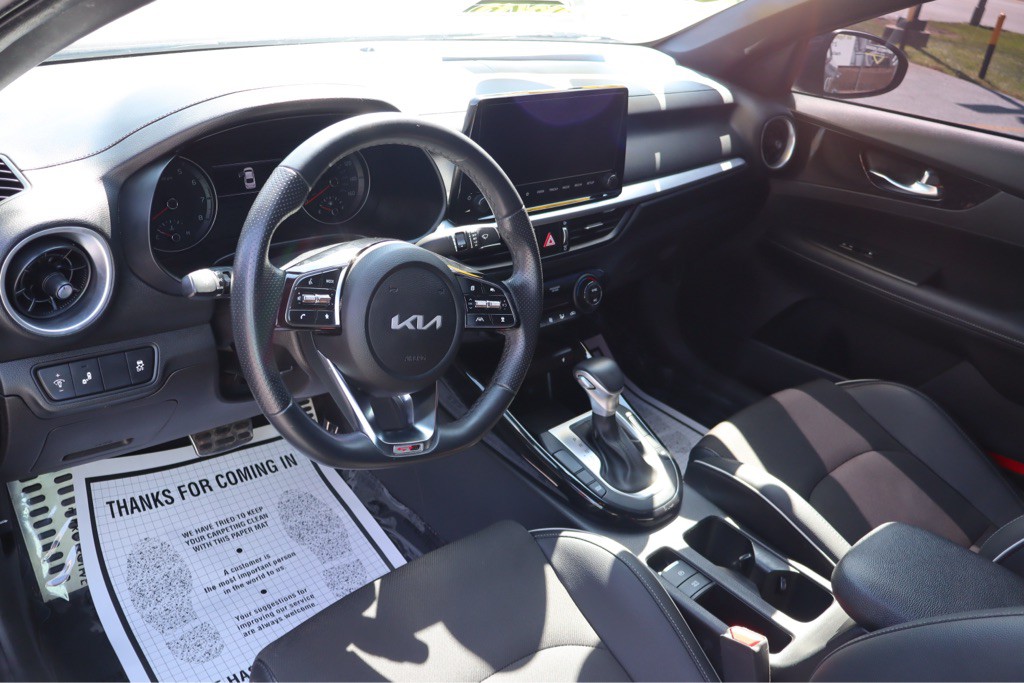 2023 Kia Forte Image 11