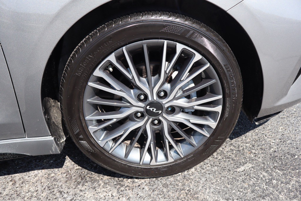 2023 Kia Forte Image 28