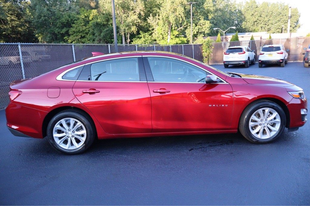 2025 Chevrolet Malibu Image 7
