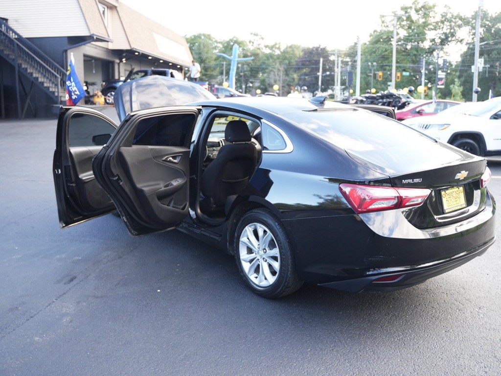 2020 Chevrolet Malibu Image 23