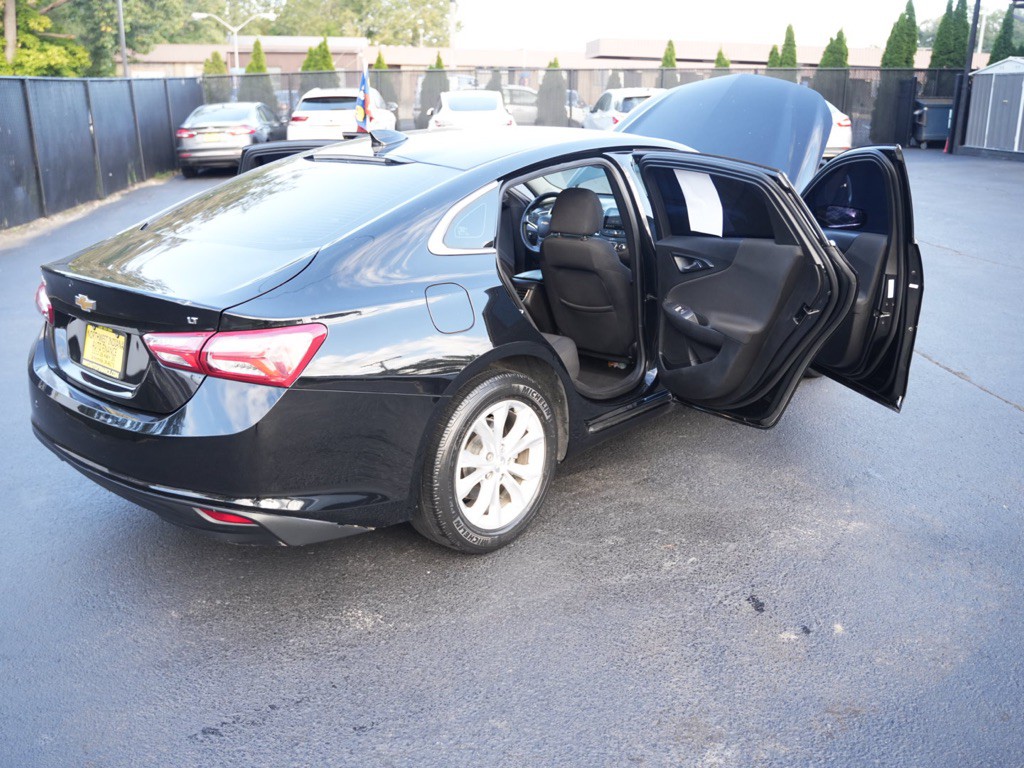 2020 Chevrolet Malibu Image 24