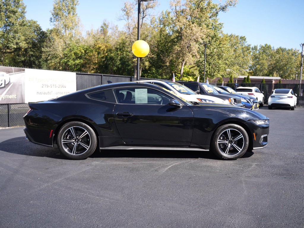 2024 Ford Mustang Image 7