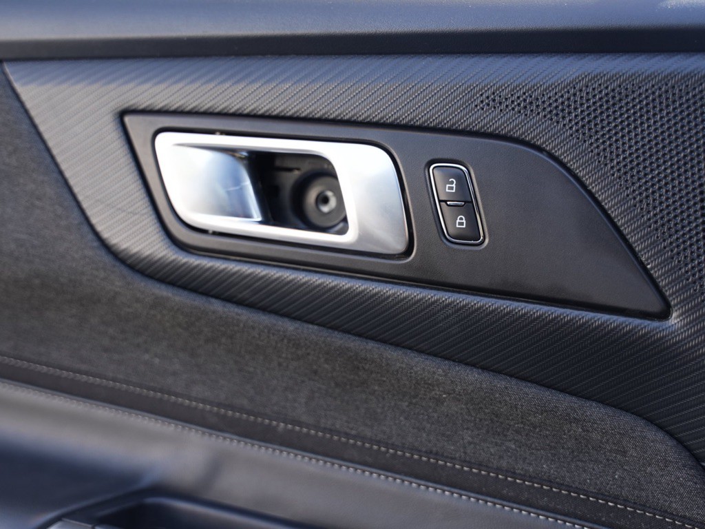 2024 Ford Mustang Image 9