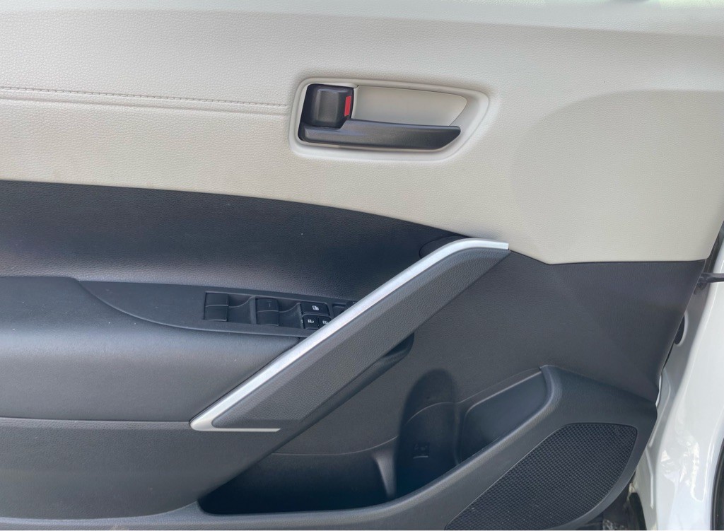 2023 Toyota Corolla Image 32