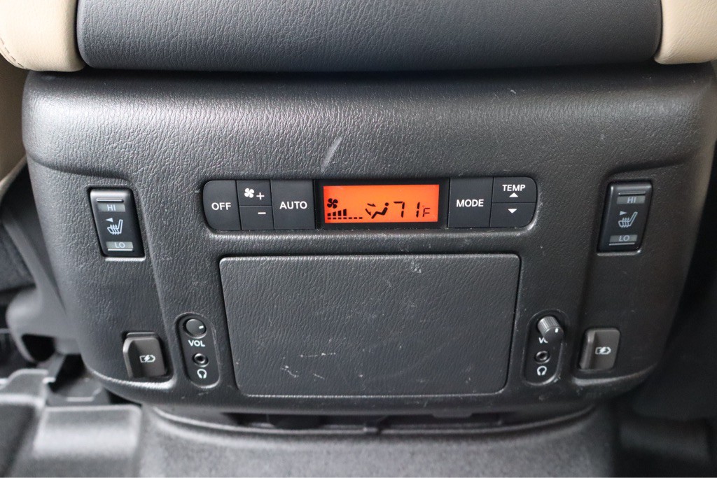 2019 Nissan Armada Image 12