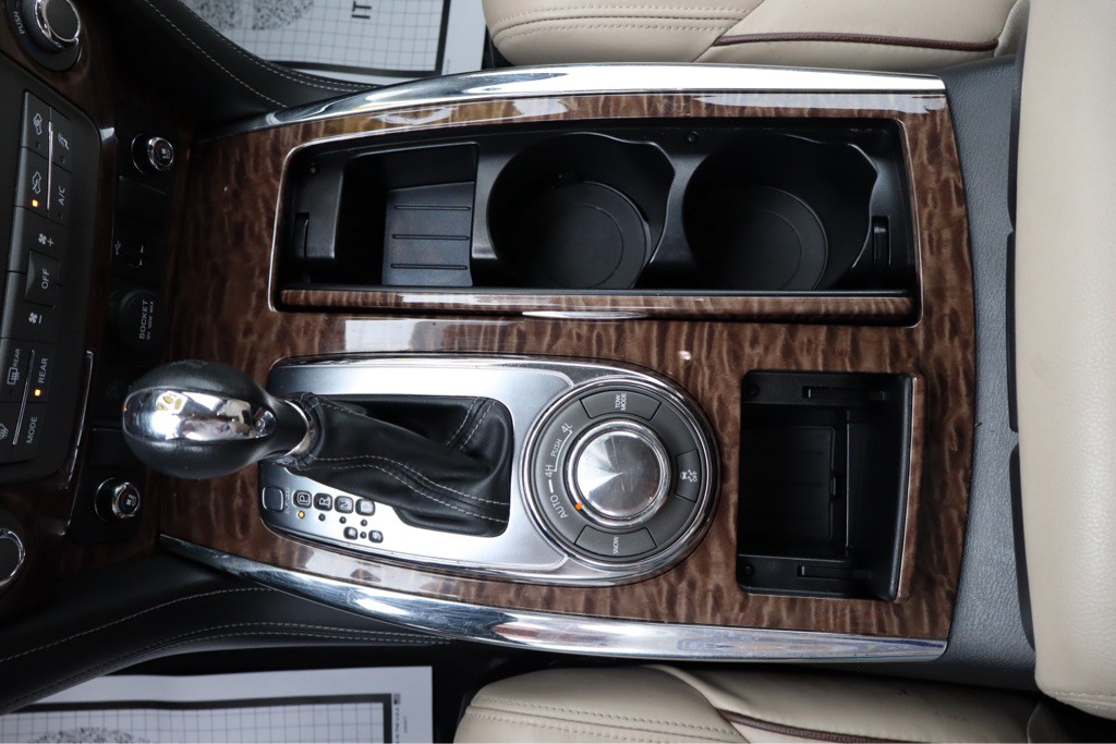 2019 Nissan Armada Image 28