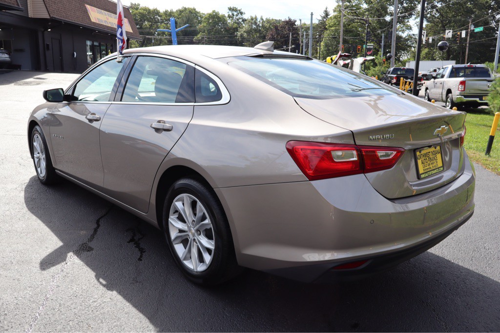 2025 Chevrolet Malibu Image 4
