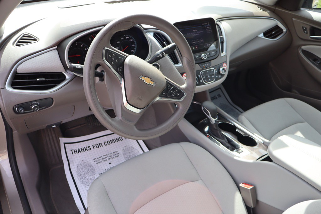 2025 Chevrolet Malibu Image 13