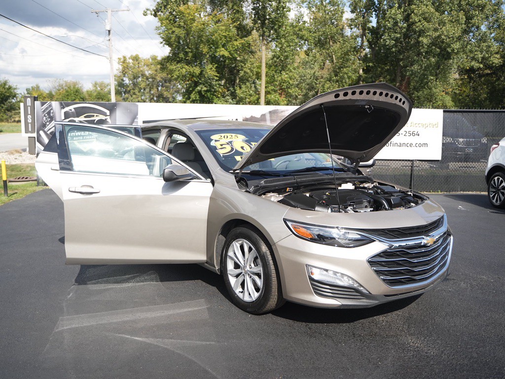 2025 Chevrolet Malibu Image 56