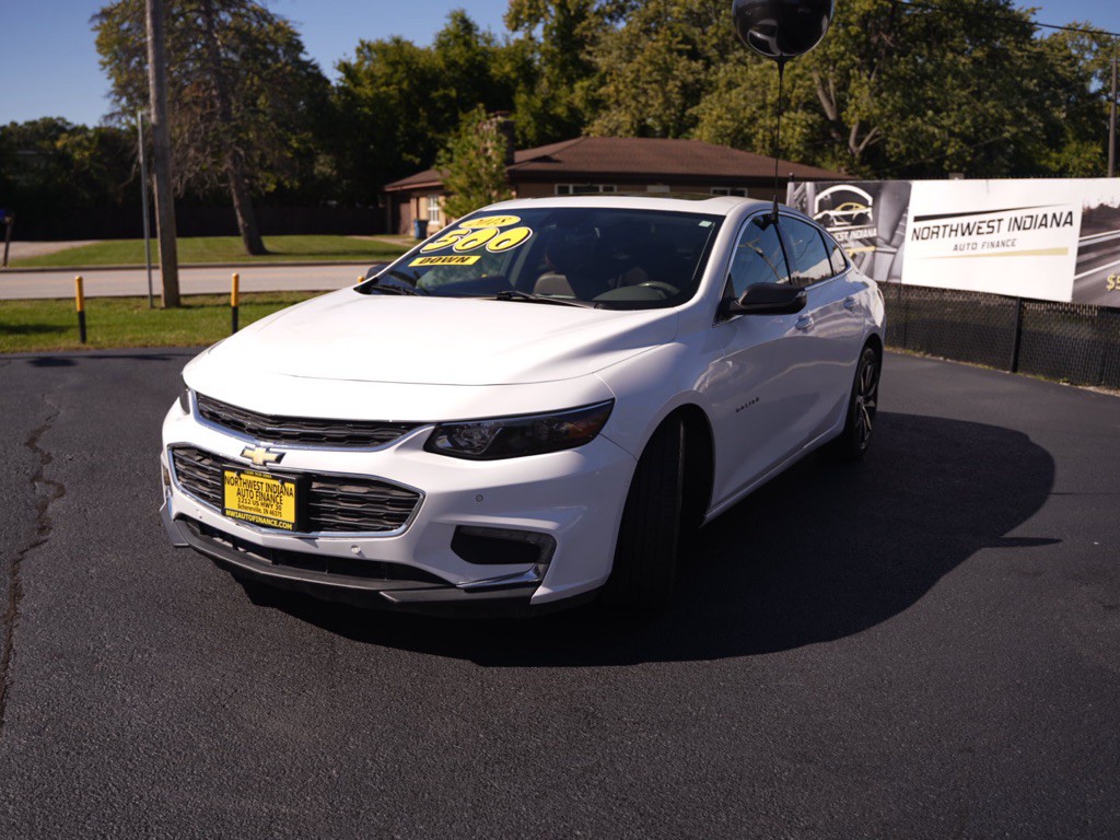 2018 Chevrolet Malibu Image 3