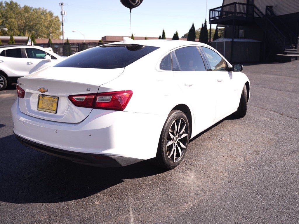 2018 Chevrolet Malibu Image 6