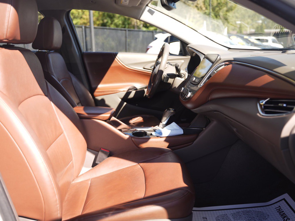 2018 Chevrolet Malibu Image 8