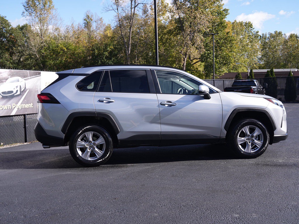 2025 Toyota Rav4 Image 6