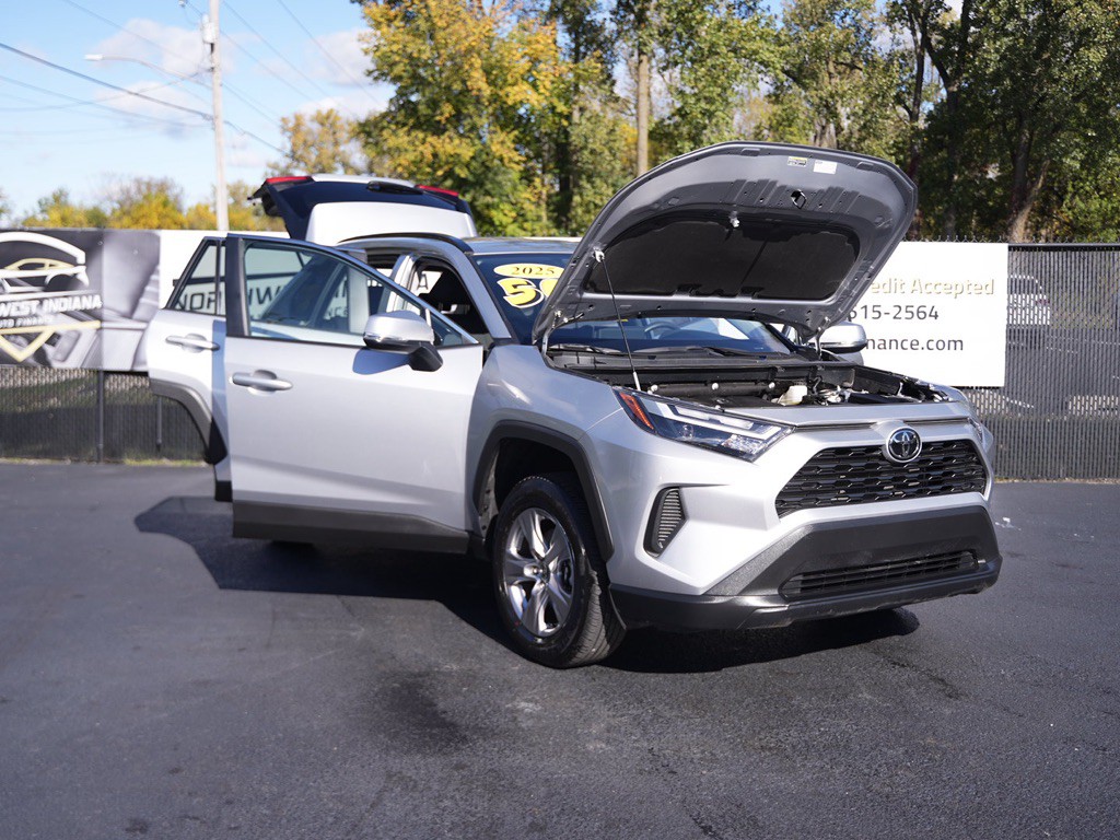 2025 Toyota Rav4 Image 24