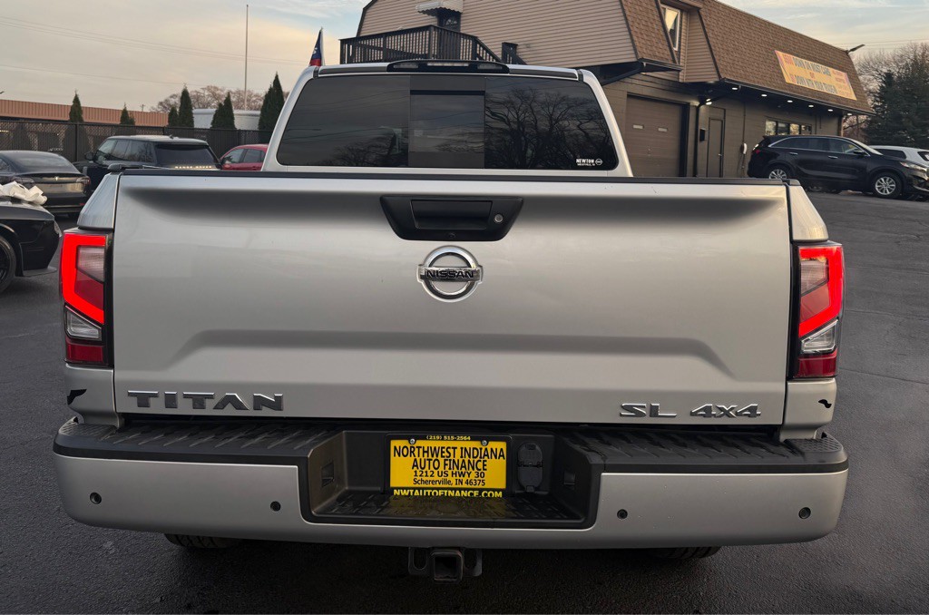 2020 Nissan Titan Image 4