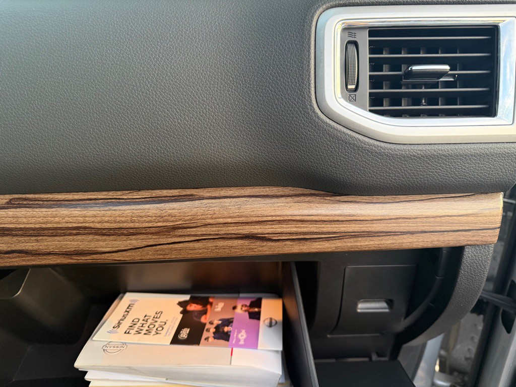 2020 Nissan Titan Image 8