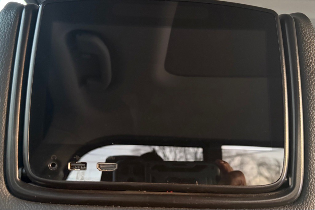 2020 Nissan Titan Image 11