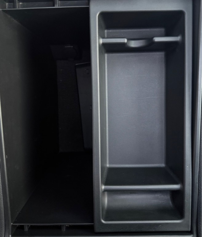 2020 Nissan Titan Image 23