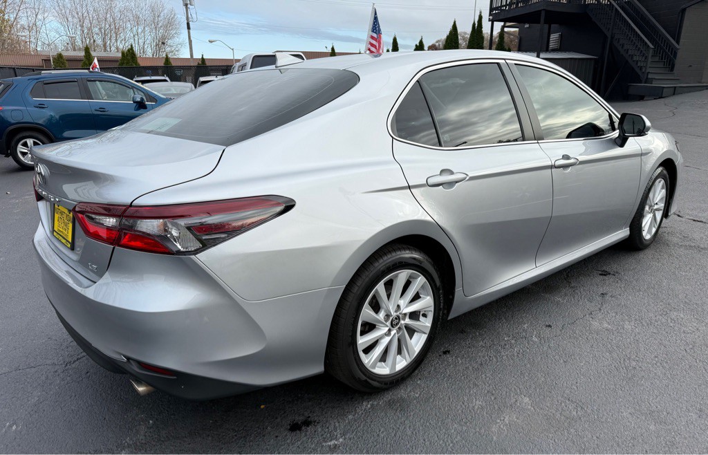 2024 Toyota Camry Image 6