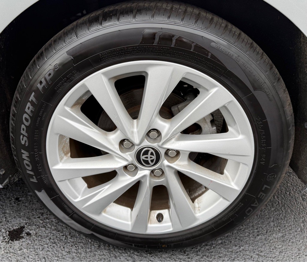 2024 Toyota Camry Image 32