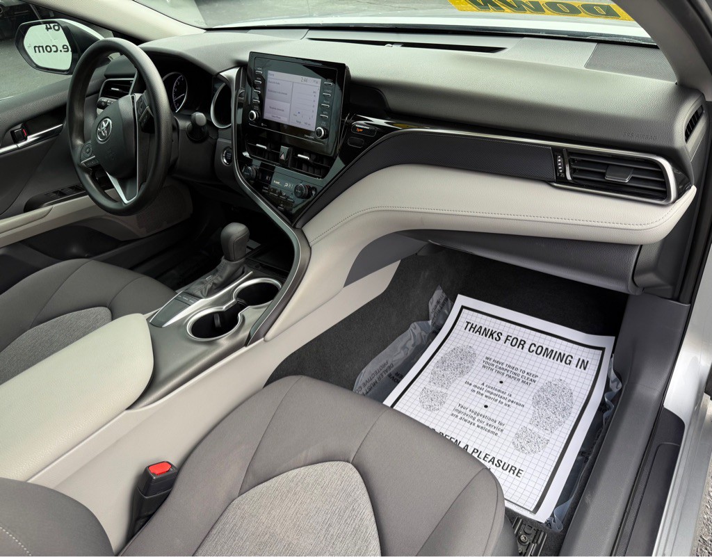 2024 Toyota Camry Image 8