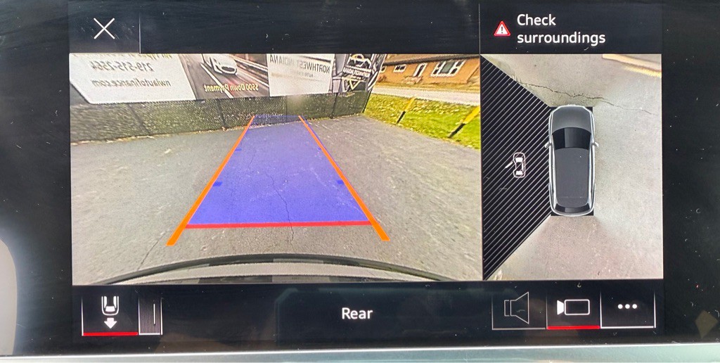 2022 Audi Q3 Image 19