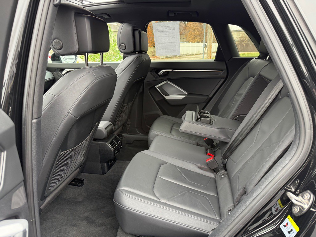 2022 Audi Q3 Image 28